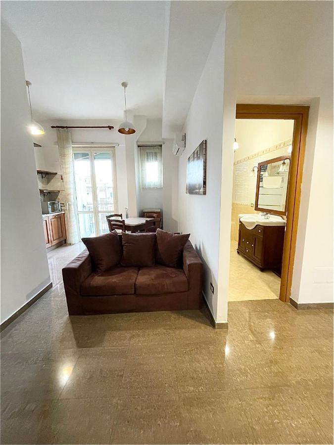 Interno Dieci Rom Exteriör bild